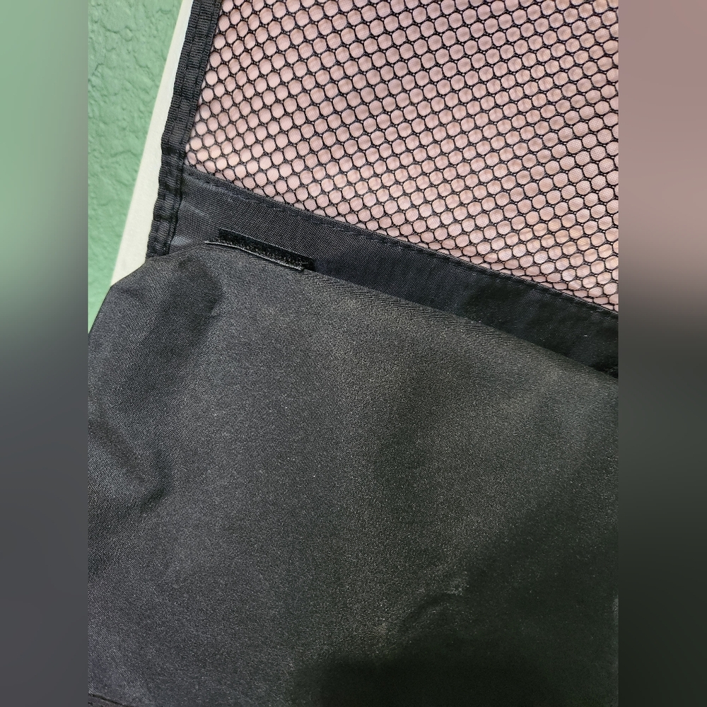 Mary Kay Black Cosmetic Bag - Picture 4 of 7